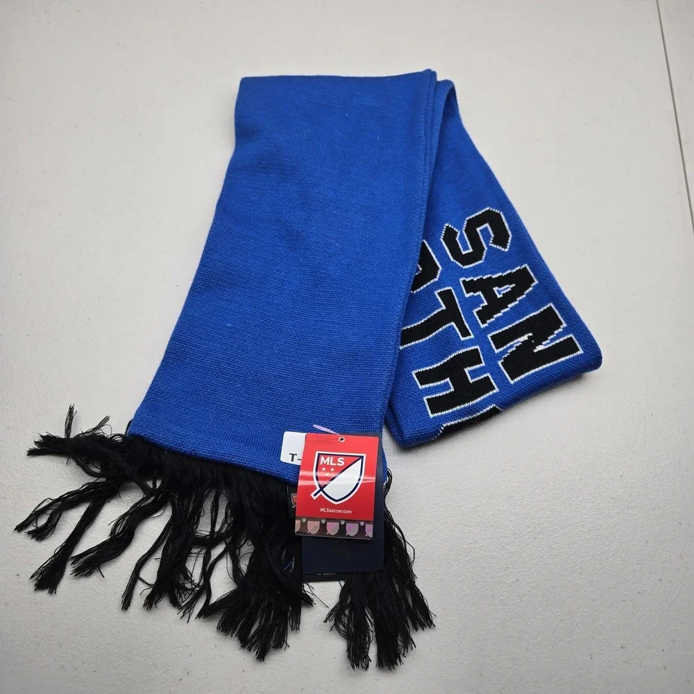 San Jose Earthquakes Men Scarf OS Blue Fanatics Core Logo Fringe Knit NWT